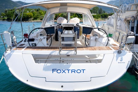 Oceanis 45 - 4 cab. | Yacht Charter Montenegro | Travelboat