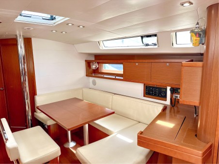 Oceanis 45 - 4 cab. | Yacht Charter Montenegro | Travelboat
