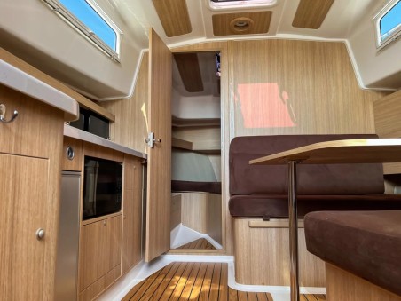 Nexus Revo 870 | Yacht Charter Poland | Travelboat