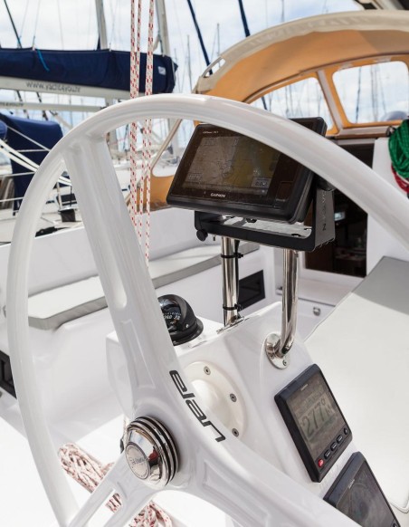 Elan Marine Elan E3 Škrlatica