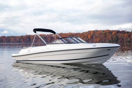Bayliner VR40E | Motorboat Charter Masuria | Travelboat