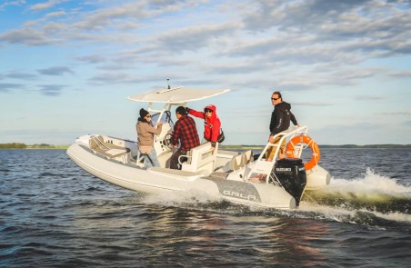 RIB GALA V580 100HP | Motorboat Charter Masuria | Travelboat