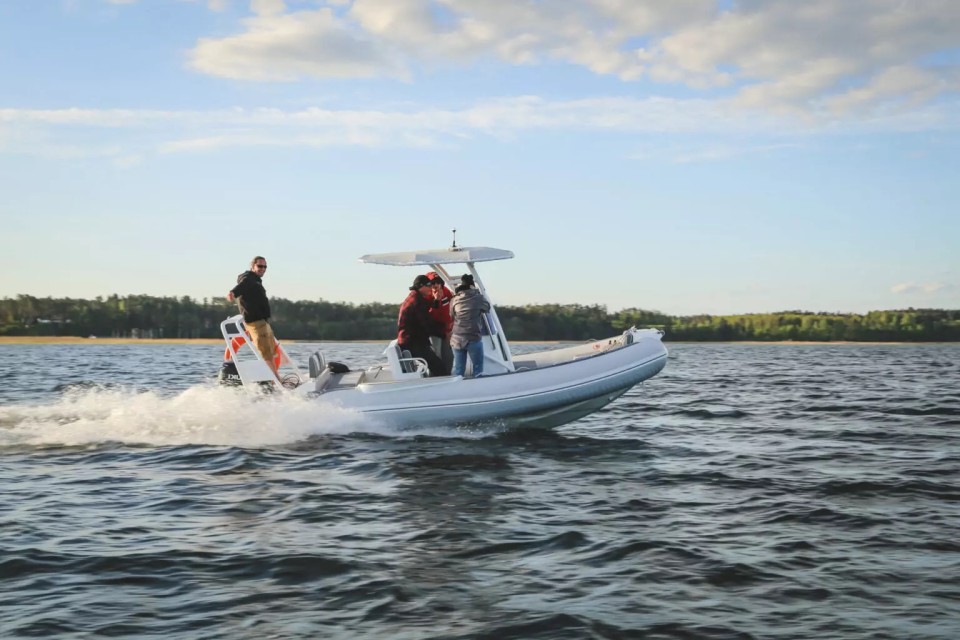 RIB GALA V580 50HP | Motorboat Charter Masuria | Travelboat