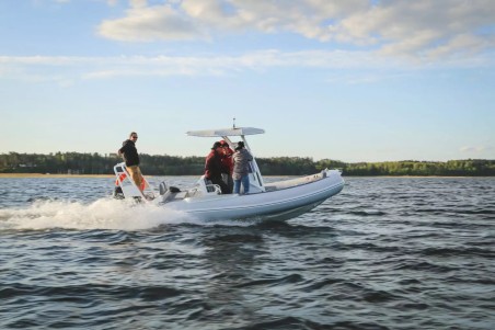 RIB GALA V580 50HP | Motorboat Charter Masuria | Travelboat