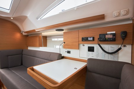 Elan Marine Elan Impression 40 Iron man