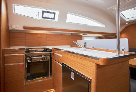 Elan Marine Elan Impression 40 Iron man