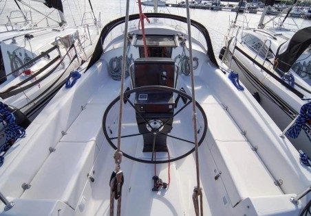 Maxus 33.1 RS | Yacht Charter Poland | Travelboat