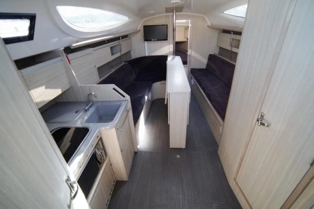 Maxus 33.1 RS | Yacht Charter Poland | Travelboat