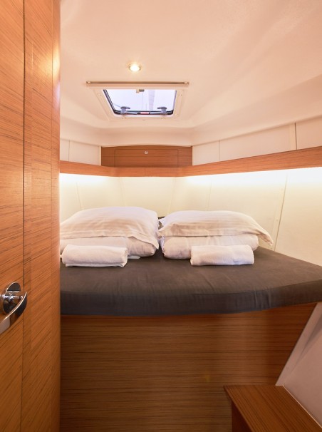 Elan Marine Elan Impression 40 Iron man