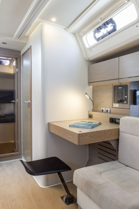 Hanse 458 | Yacht Charter Greece | Travelboat
