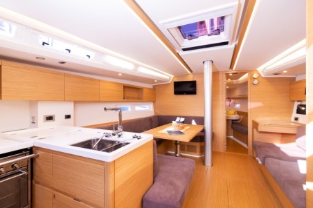 Grand Soleil 44 Performance | Yacht Charter Croatia | Travelboat