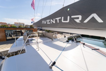 Aventura 37 - 3 cab. | Yacht Charter Croatia | Travelboat