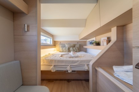 Aventura 37 - 3 cab. | Yacht Charter Croatia | Travelboat