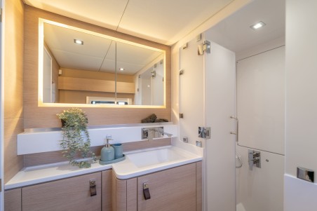 Aventura 37 - 3 cab. | Yacht Charter Croatia | Travelboat