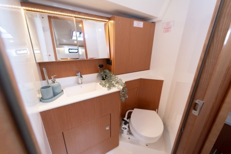 Bavaria C45 | Czarter jachtu Chorwacja | Travelboat