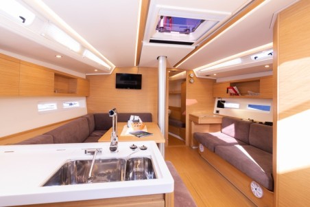 Grand Soleil 44 Performance | Yacht Charter Croatia | Travelboat