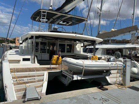 Lagoon 52 F - 5 + 2 cab. | Yacht Charter Spain | Travelboat