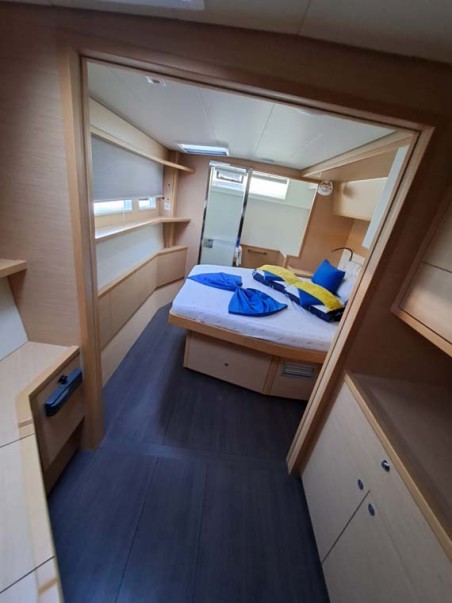 Lagoon 52 F - 5 + 2 cab. | Yacht Charter Spain | Travelboat