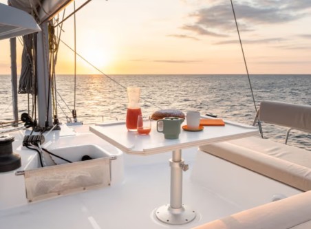 Bali 4.4 - 3 cab. | Yacht Charter Australia and Oceania | Travelboat