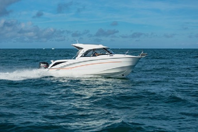 Antares 8 OB Nevera | Yacht Charter Croatia | Travelboat