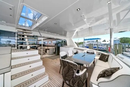 Sunreef Sunreef 74 - 5 + 2 cab. | Yacht Charter Spain | Travelboat