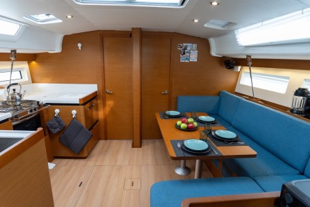 Jeanneau Sun Odyssey 490 | Czarter jachtu Malediwy | Travelboat