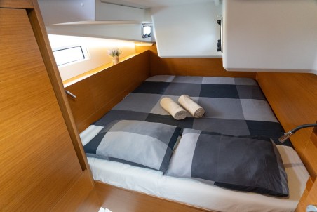 Jeanneau Sun Odyssey 490 | Czarter jachtu Malediwy | Travelboat