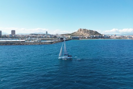 Hanse 460 | Yacht Charter Spain | Travelboat