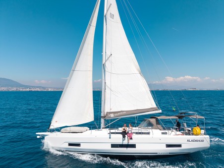 Dufour 470 | Yacht Charter Italy | Travelboat