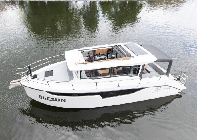 Aquasun 34 Sedan