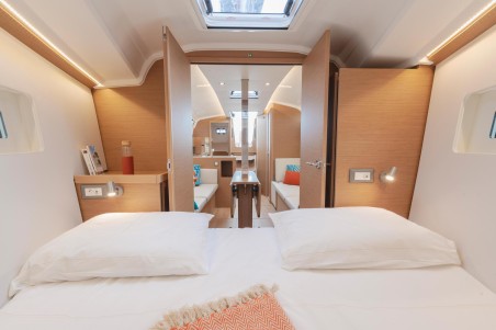 Sun Odyssey 350 | Yacht Charter British Virgin Islands | Travelboat