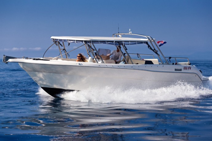 Enzo 35 | Yacht Charter Croatia | Travelboat