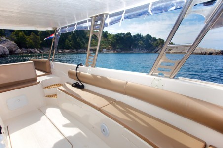 Enzo 35 | Yacht Charter Croatia | Travelboat