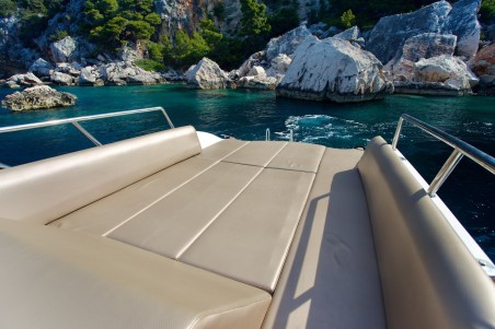 Enzo 35 | Yacht Charter Croatia | Travelboat