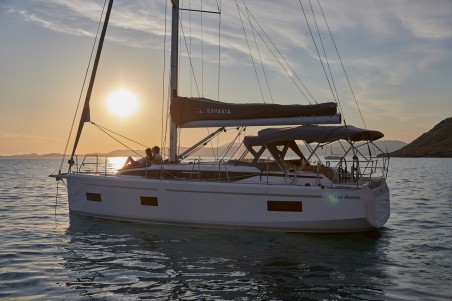 Bavaria C38 | Yacht Charter Italy | Travelboat