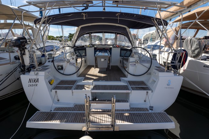 Oceanis 45 | Yacht Charter Croatia | Travelboat