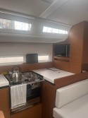 Jeanneau Sun Odyssey 410 | Yacht Charter France | Travelboat - 5