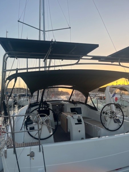 Jeanneau Sun Odyssey 410 | Yacht Charter France | Travelboat