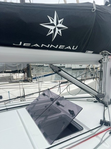 Jeanneau Sun Odyssey 410 | Yacht Charter France | Travelboat