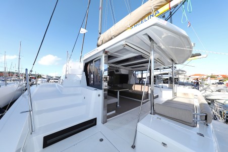 Catana Group Bali 4.2 - 4 + 1 cab. Aurora