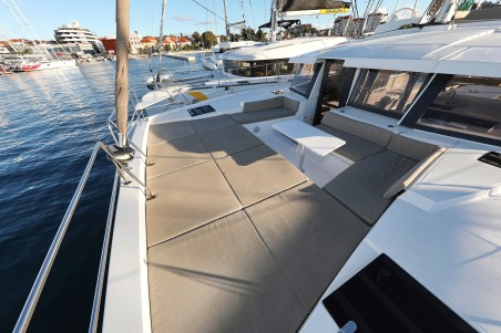 Catana Group Bali 4.2 - 4 + 1 cab. Hubble