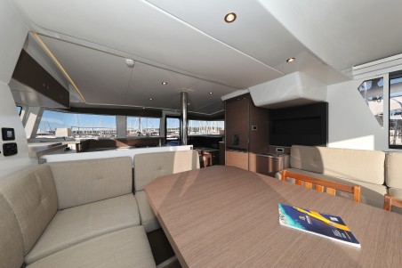 Catana Group Bali 4.2 - 4 + 1 cab. Hubble