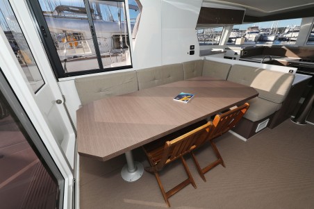 Catana Group Bali 4.2 - 4 + 1 cab. Hubble