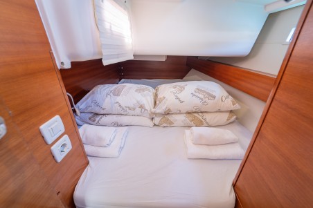 Salona 38 | Yacht Charter Croatia | Travelboat