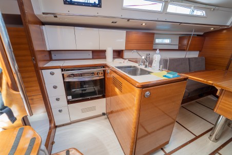 Salona 38 | Yacht Charter Croatia | Travelboat