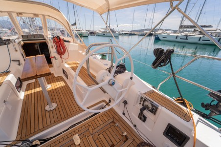 Salona 38 | Yacht Charter Croatia | Travelboat