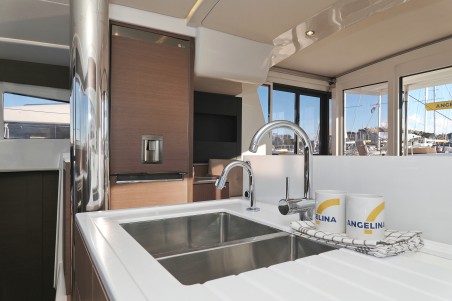 Catana Group Bali 4.2 - 4 + 1 cab. Hubble