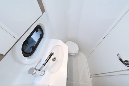 Catana Group Bali 4.2 - 4 + 1 cab. Hubble