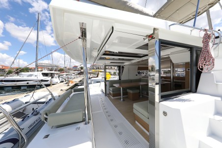 Catana Group Bali 4.2 - 4 + 1 cab. Kamla