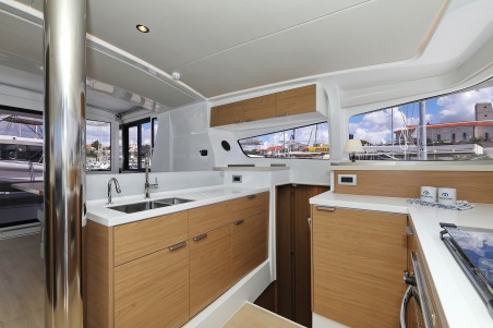 Catana Group Bali 4.2 - 4 + 1 cab. Kamla